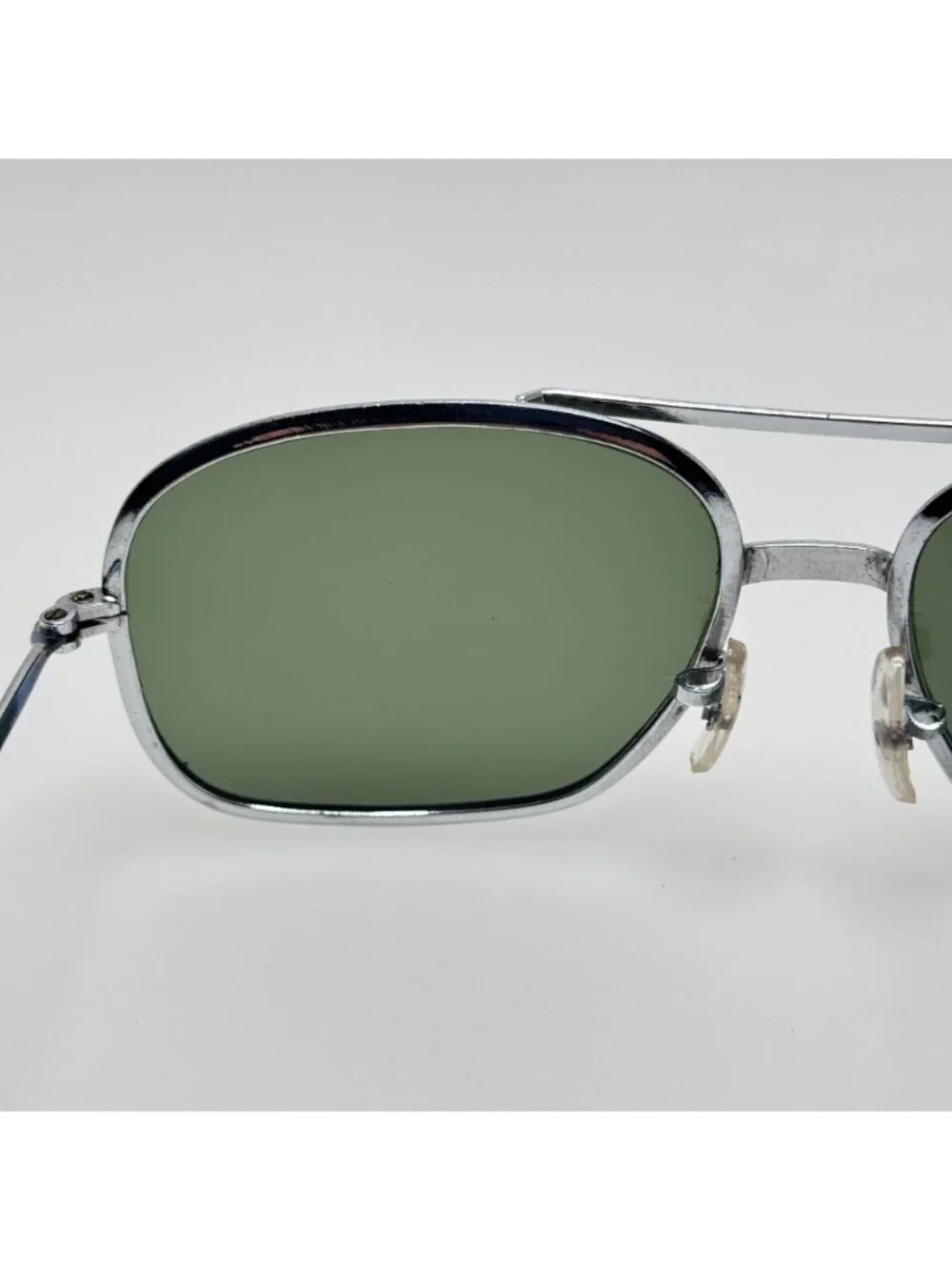 Unbranded Sunglasses 4-W Taiwan Silver Vintage Glass Lenses